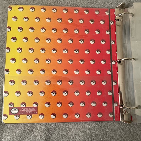 Vintage Pokémon Trading Card 3 Ring Binder - Picture 2 of 7